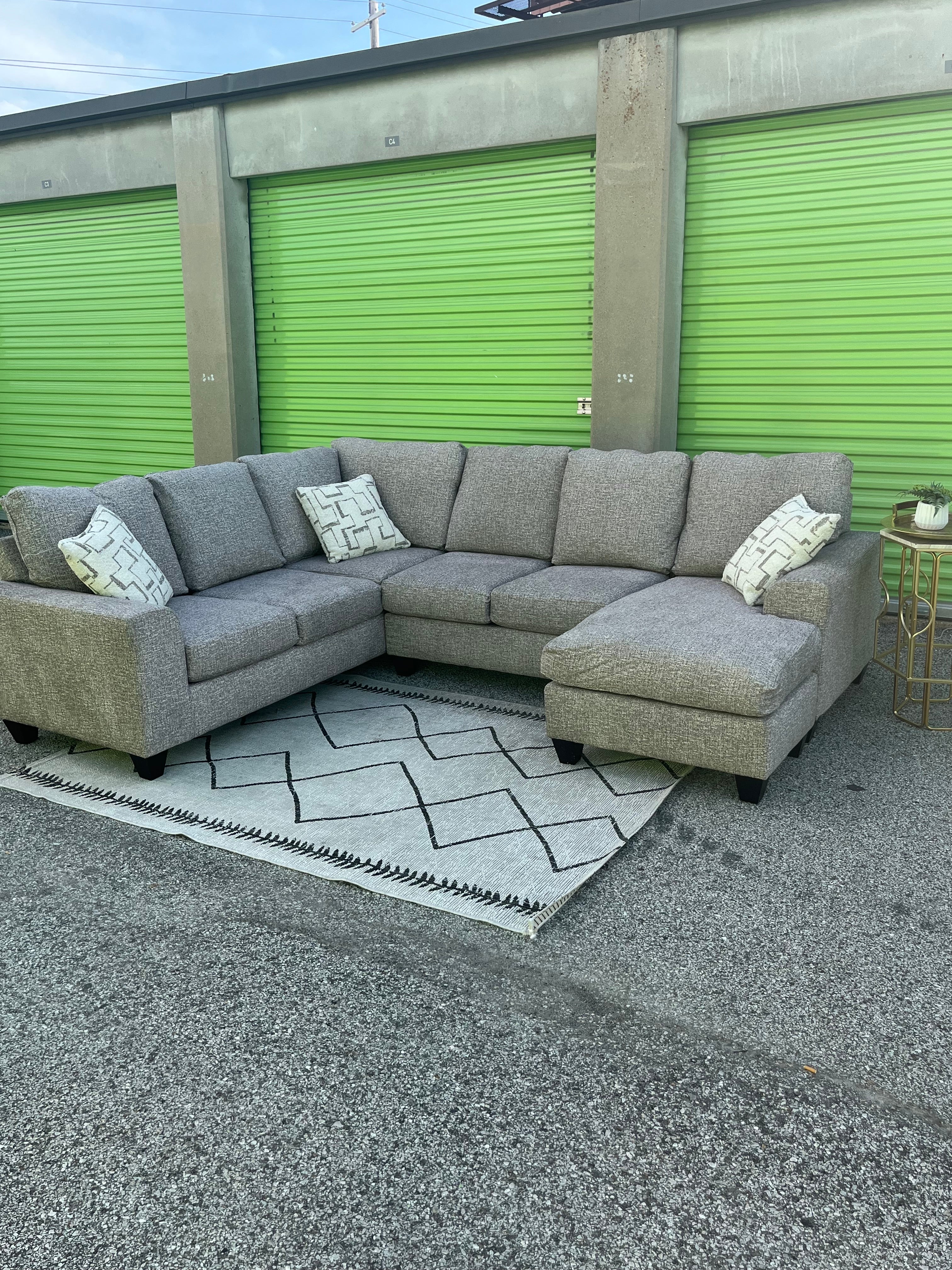 Gray U Shaped Sectional Sofa